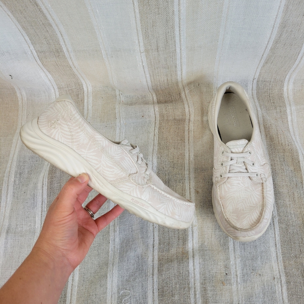 Skechers On The Go Ideal Villa Shoes Sneakers Tan Cream Size 7 Goga Mat Plush‎